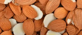 تصویر 2 از مغز بادام مامایی ممتاز مناسب آجیل و صنایع غذایی